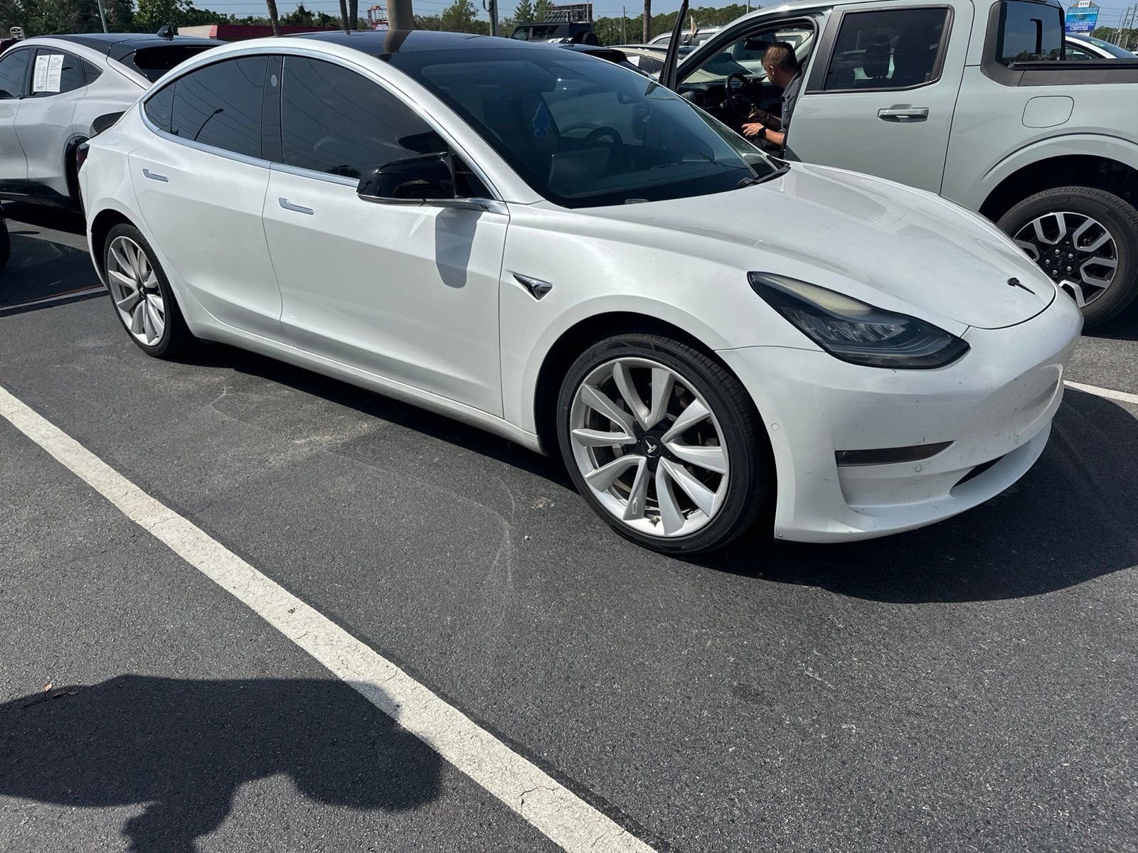 tesla model 3 2018 5YJ3E1EB6JF181610 image tesla model 3 2018 5YJ3E1EB6JF181610 image